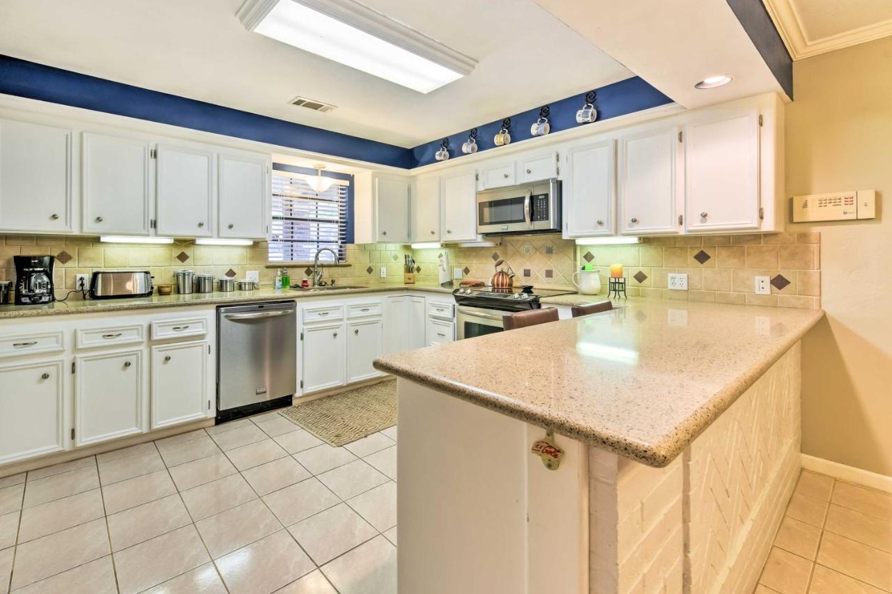 Quiet Lake Conroe Townhome With 2 Boat Slips! 윌리스 외부 사진