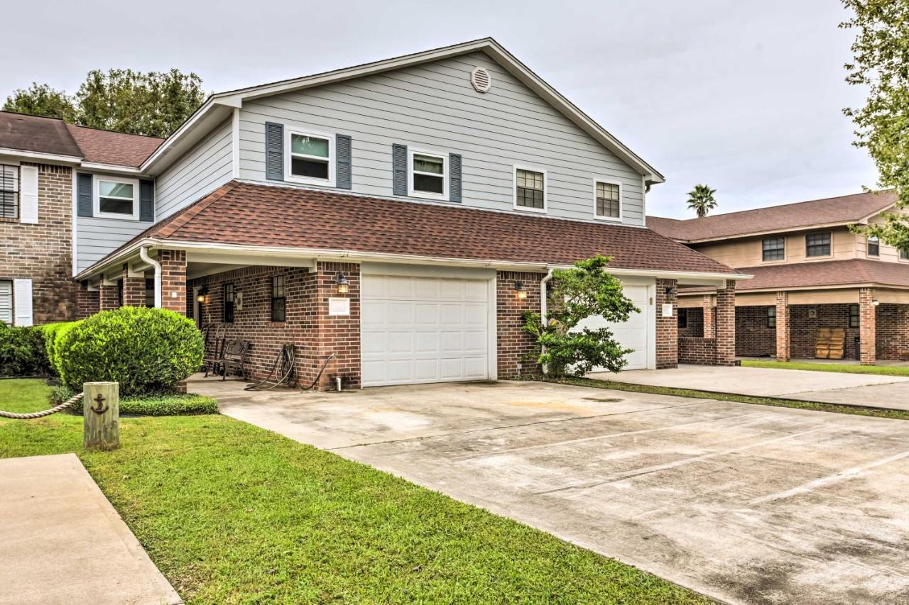 Quiet Lake Conroe Townhome With 2 Boat Slips! 윌리스 외부 사진